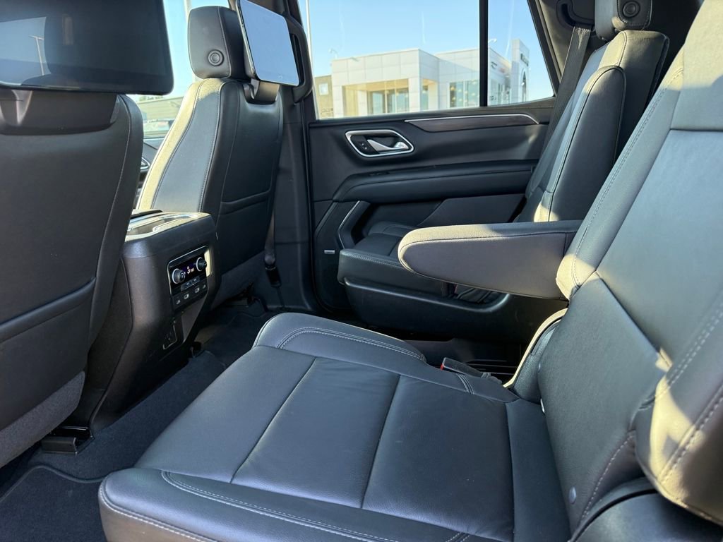 Used 2021 Chevrolet Tahoe Z71 w/ Rear Media and Nav Package image 12