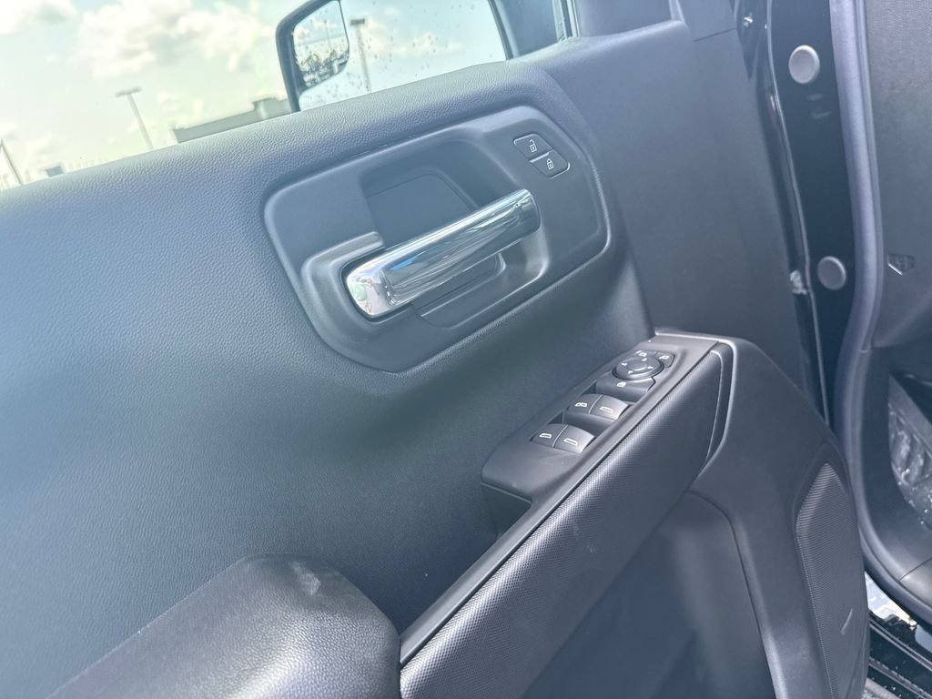 New 2026 Chevrolet Silverado 1500 Custom AWD/4WD image 15