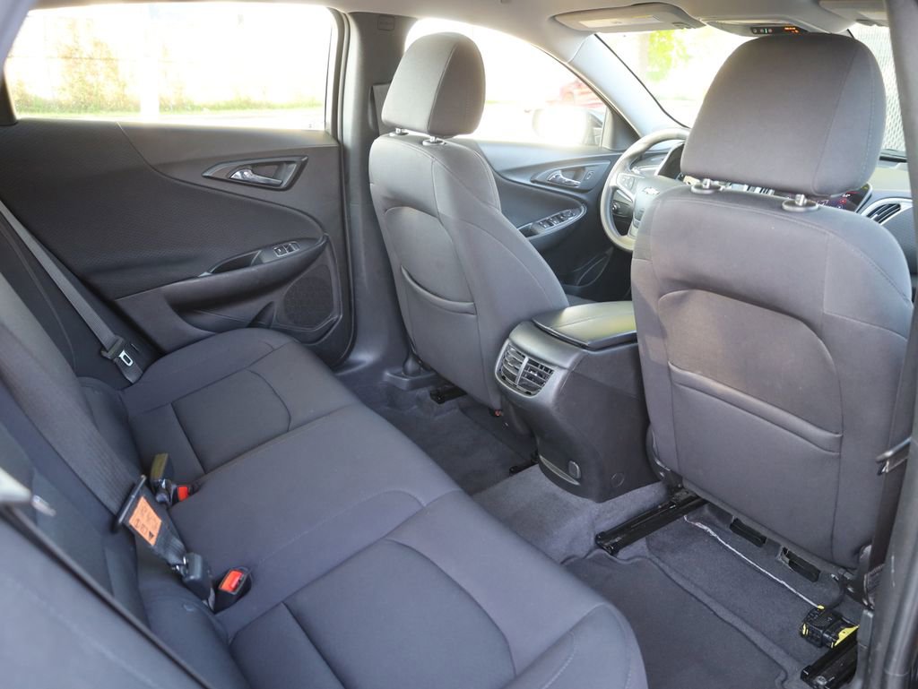 Used 2022 Chevrolet Malibu LT image 18