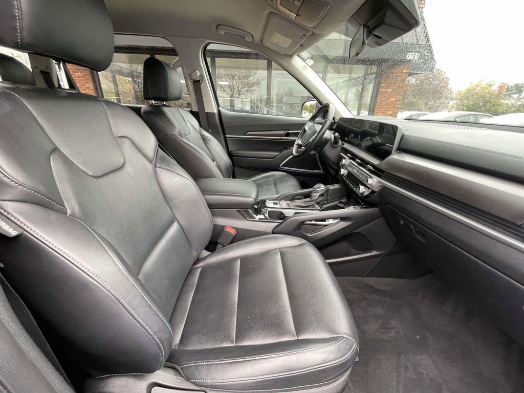 Certified 2023 Kia Telluride S image 15