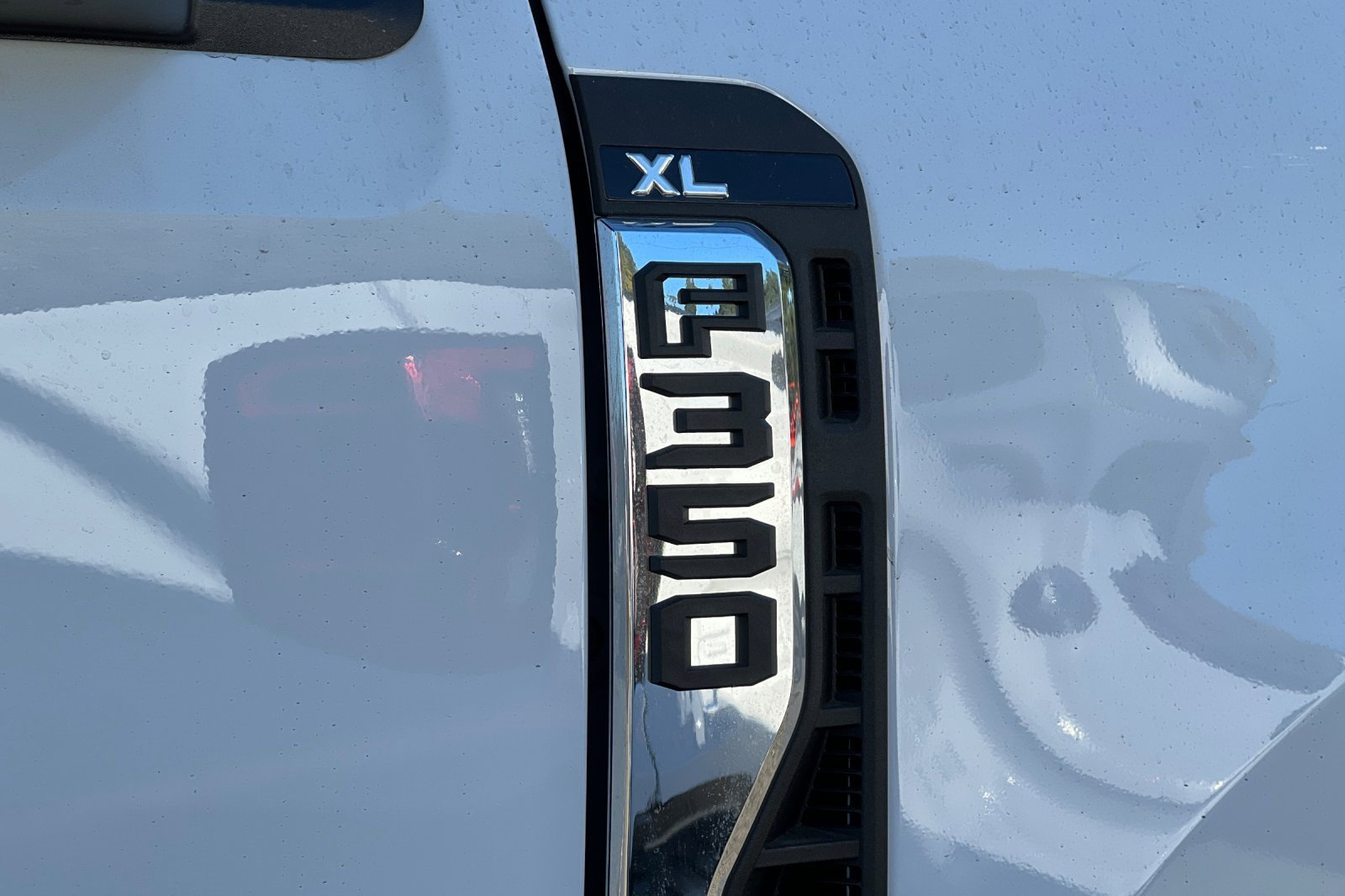 New 2026 Ford F350 XL w/ XL Chrome Package image 25