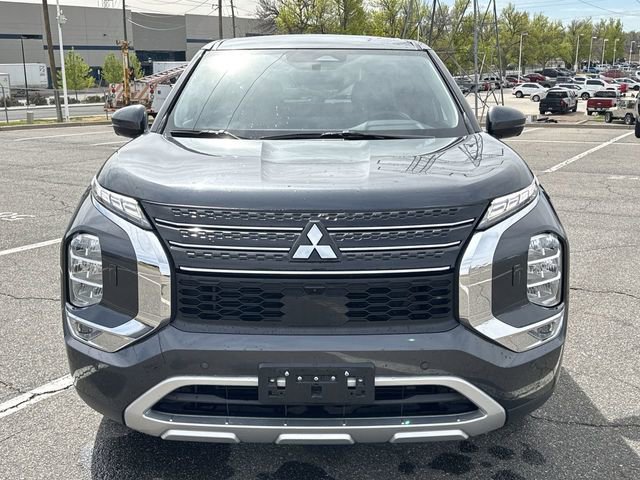 Used 2024 Mitsubishi Outlander SE Black Edition image 28