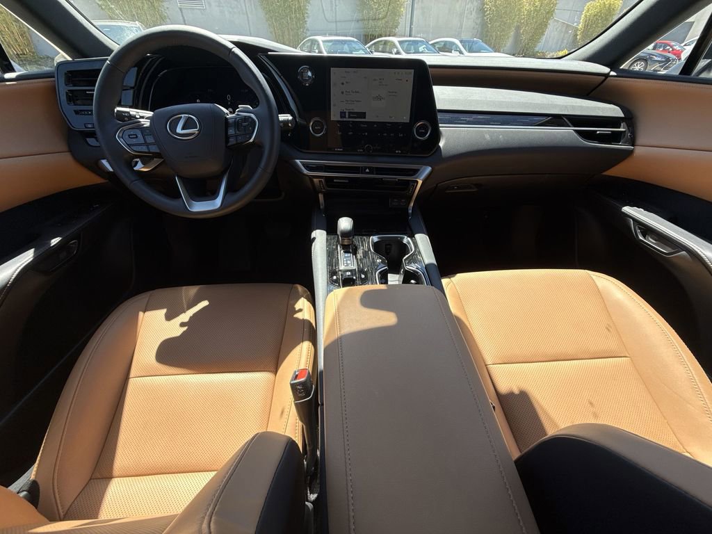 Used 2025 Lexus RX 350 FWD w/ Technology Package image 19