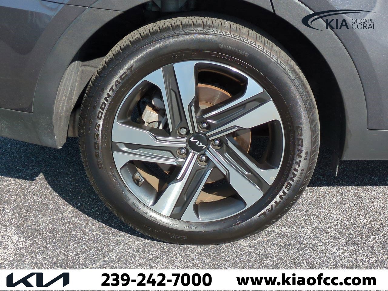 Certified 2023 Kia Sorento EX image 11