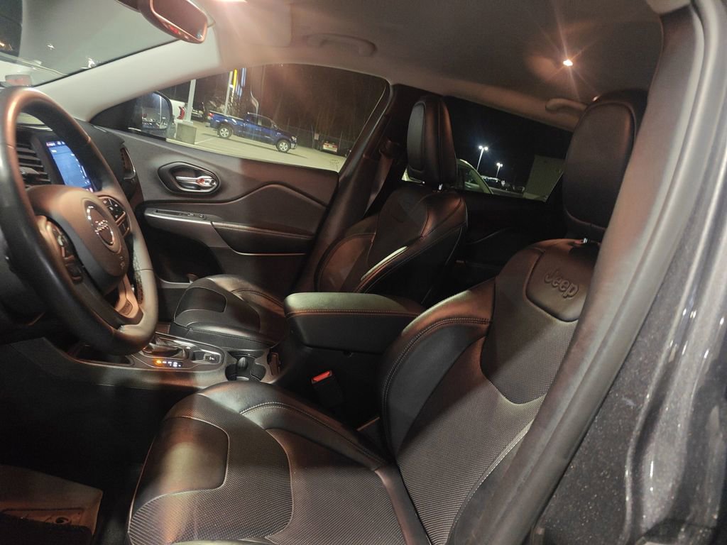 Used 2022 Jeep Cherokee Latitude Lux image 6