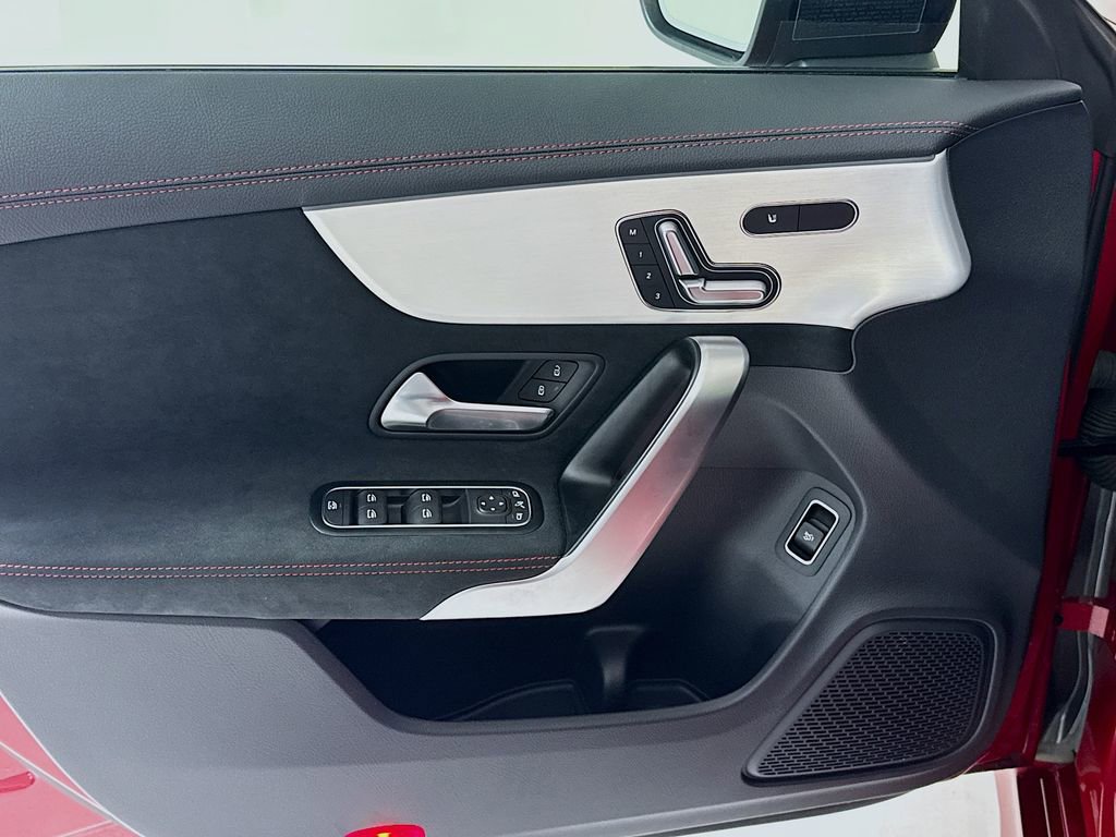 Used 2023 Mercedes-Benz CLA 250 CLA 250 image 18