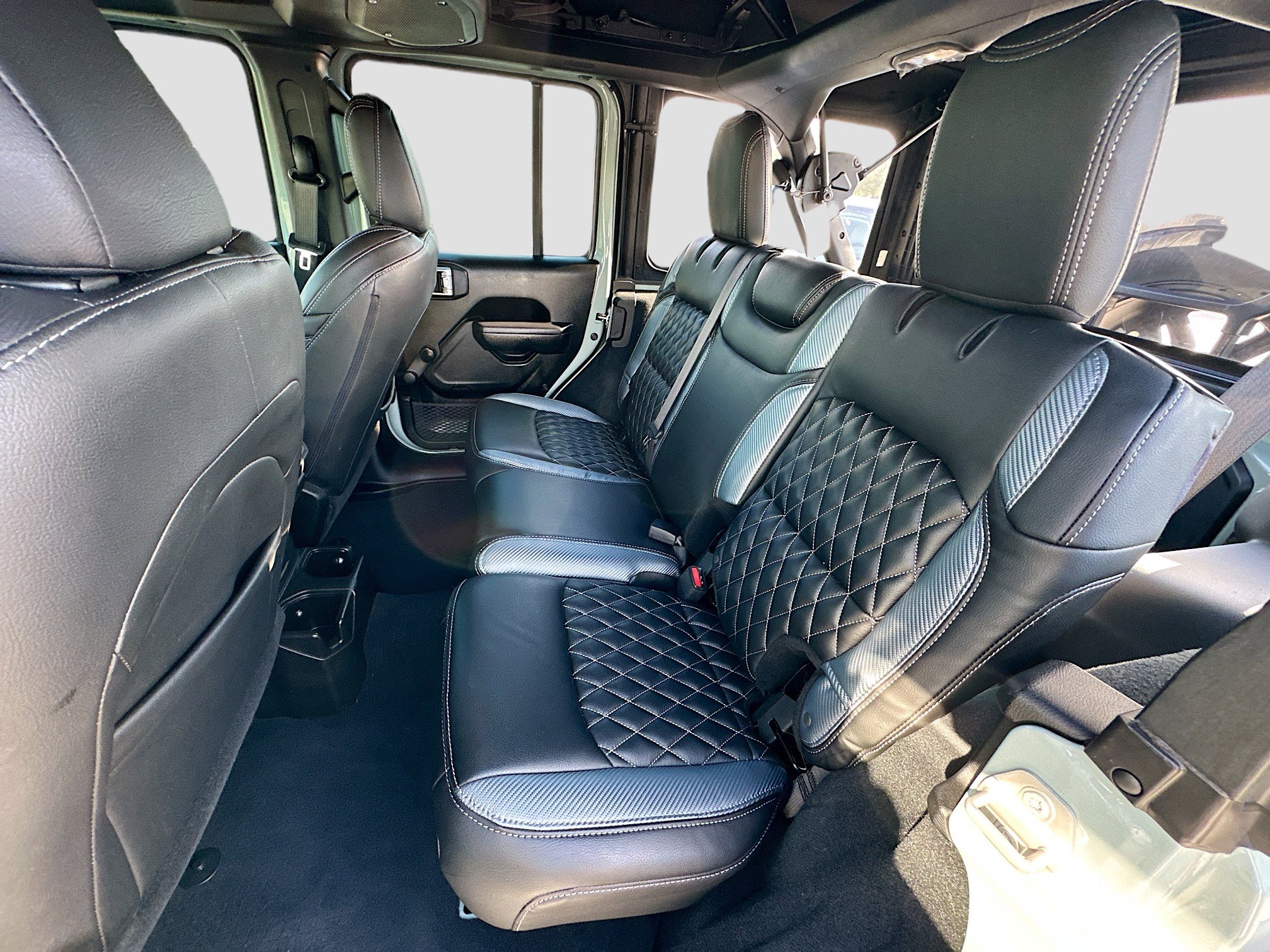 Used 2024 Jeep Wrangler Sport image 24