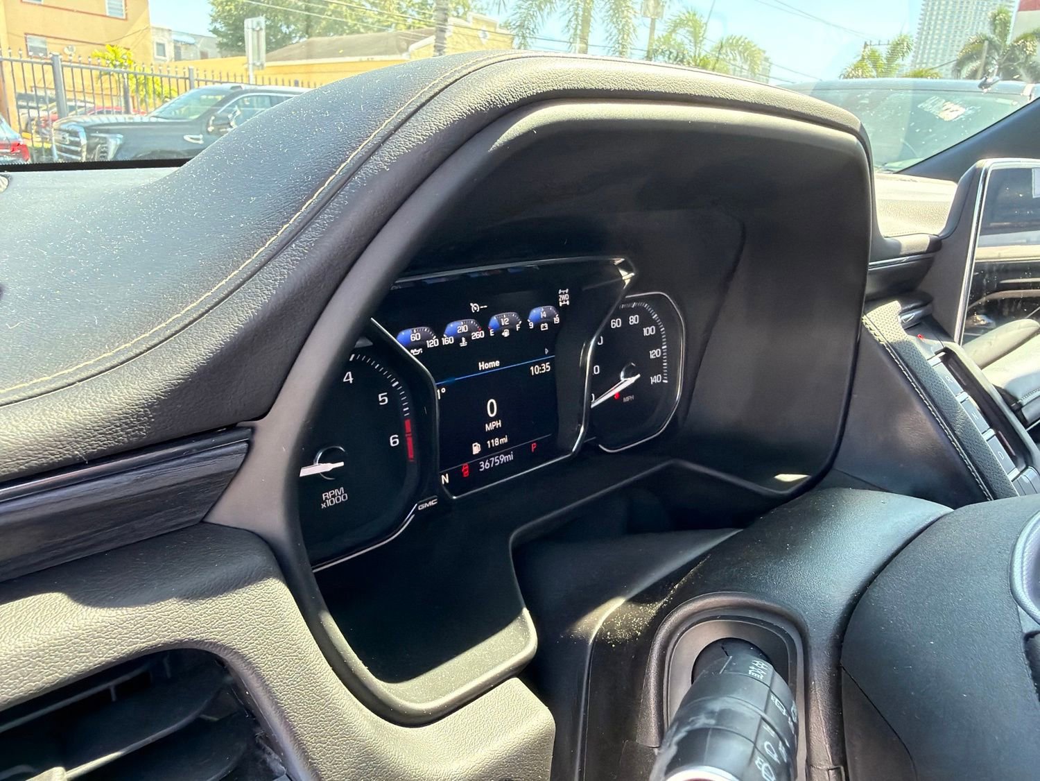 Used 2021 GMC Yukon SLT w/ SLT Premium Package AWD/4WD image 32