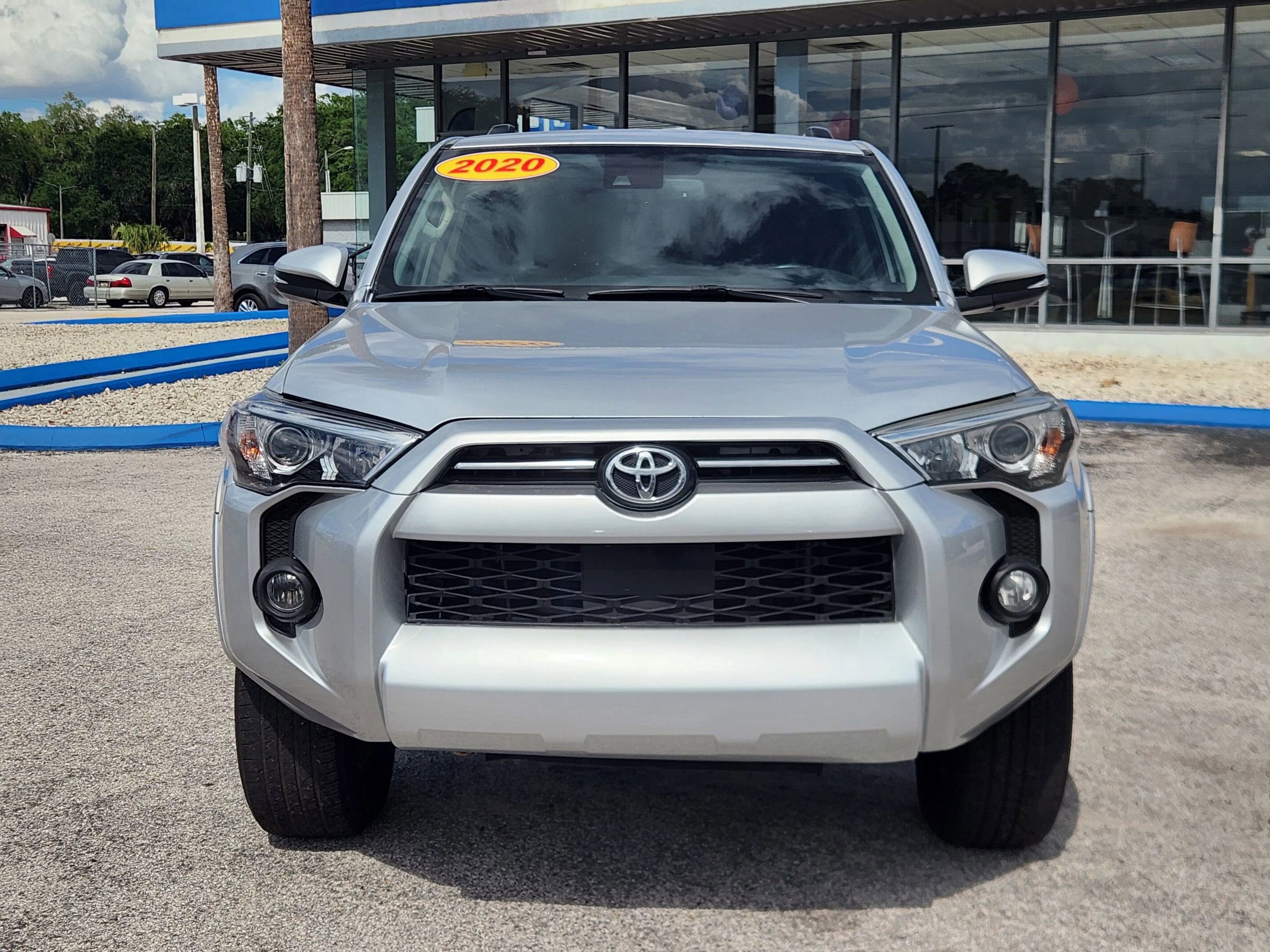 Used 2020 Toyota 4Runner SR5 Premium RWD image 3