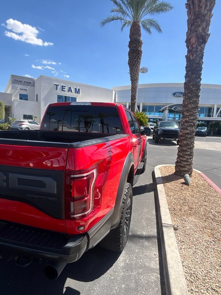 Used 2019 Ford F150 Raptor w/ Equipment Group 802A Luxury AWD/4WD image 2