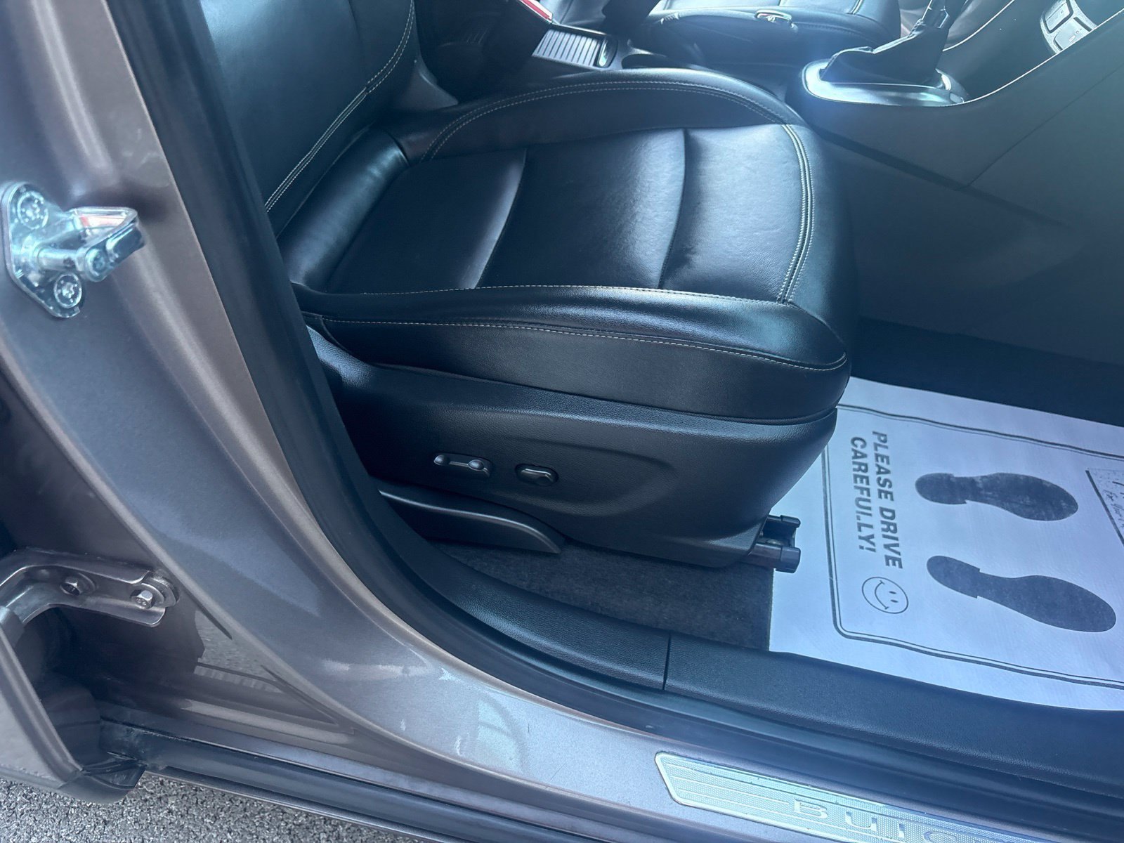 Used 2014 Buick Encore Premium AWD/4WD image 17