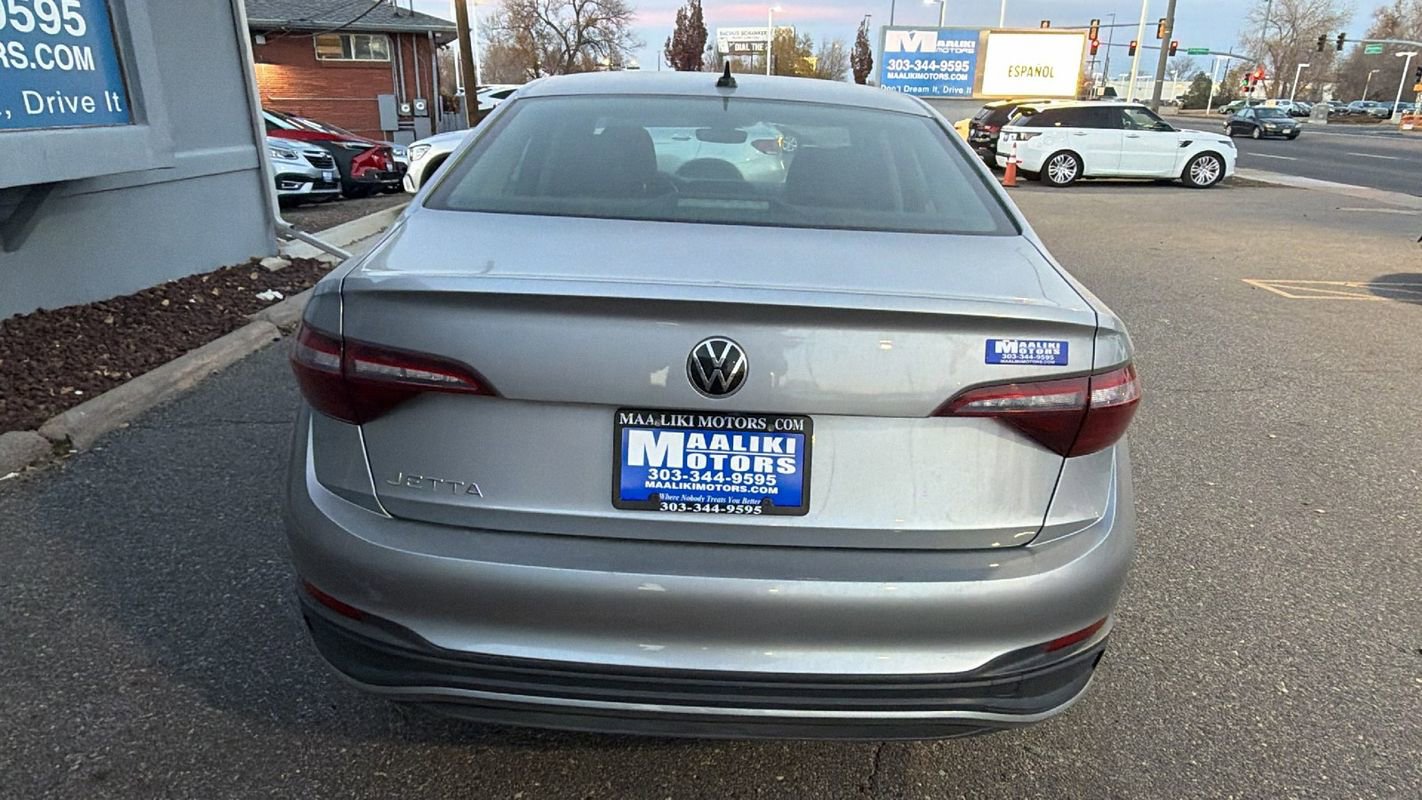 Used 2024 Volkswagen Jetta S image 6