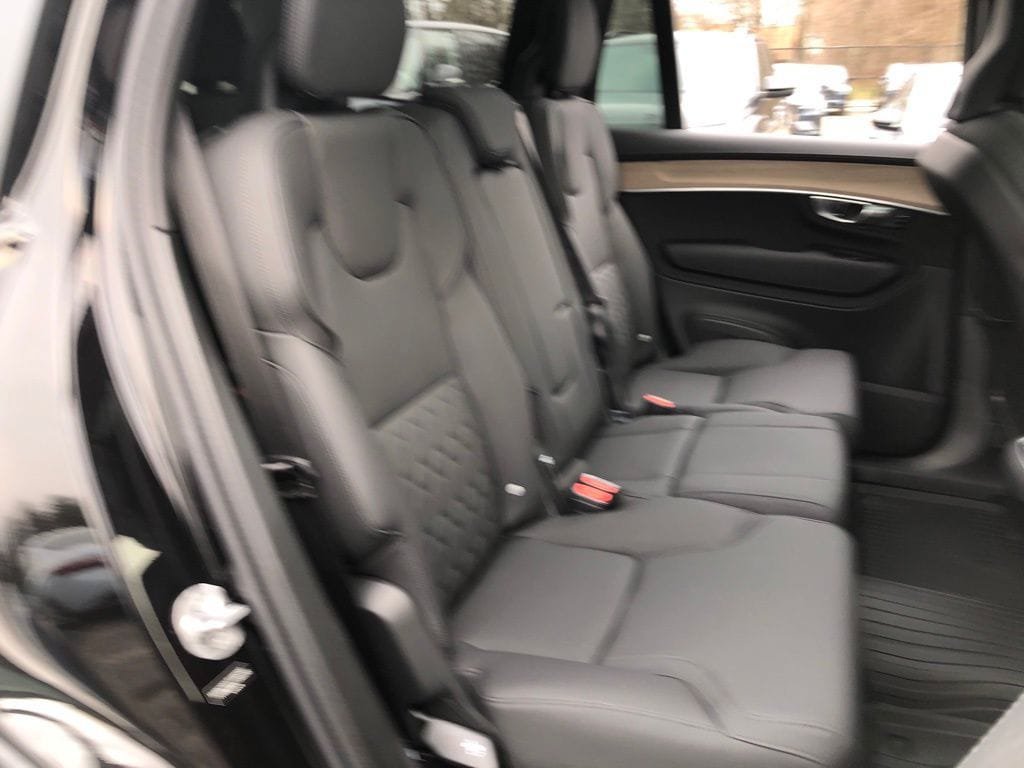 New 2026 Volvo XC90 B6 Plus w/ Protection Package Premier AWD/4WD image 30