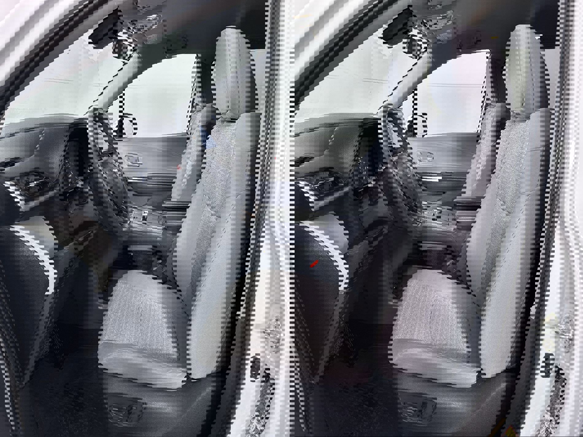 Used 2022 Toyota Sienna LE image 54