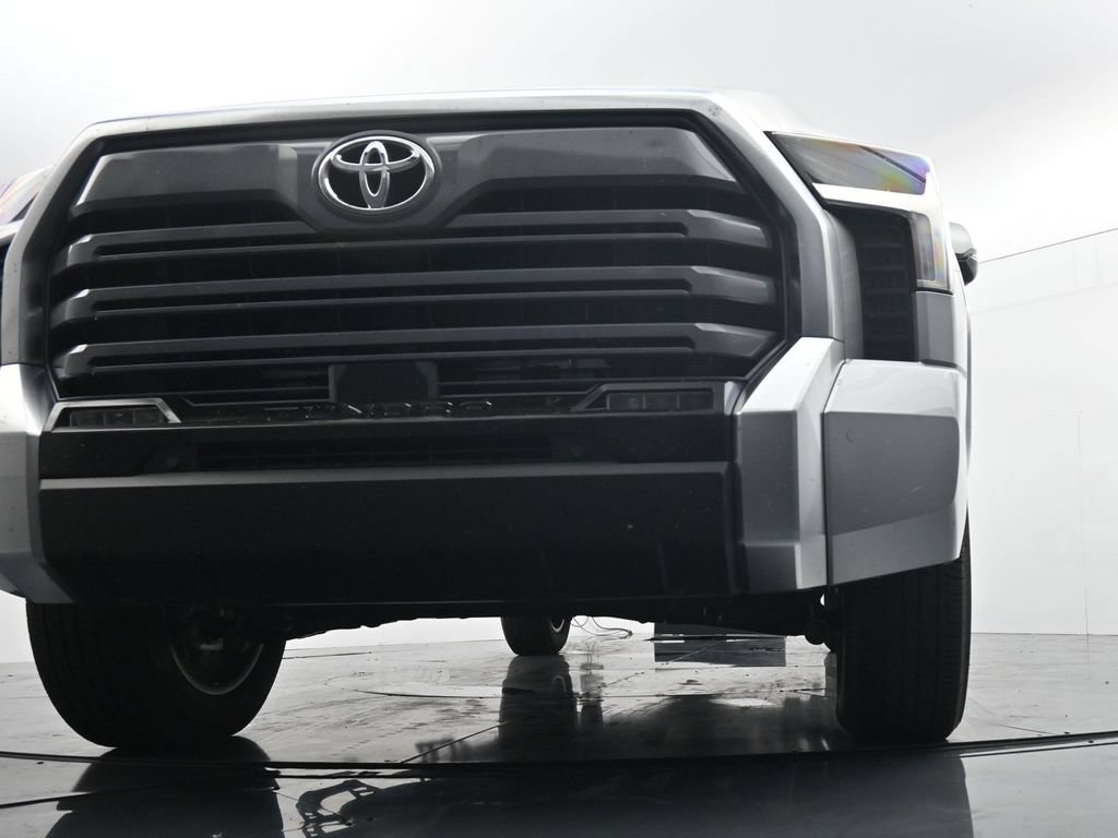 Used 2026 Toyota Tundra Limited AWD/4WD image 19