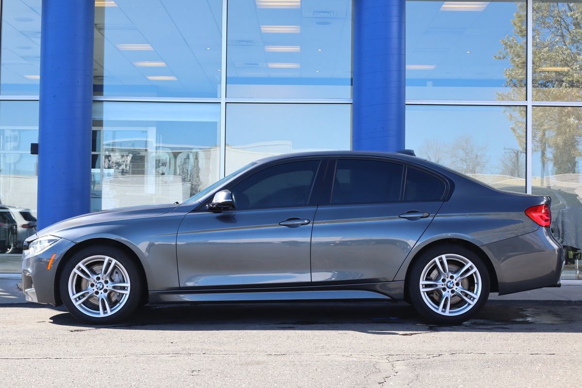 Used 2018 BMW 340i xDrive Sedan w/ Premium Package AWD/4WD image 2