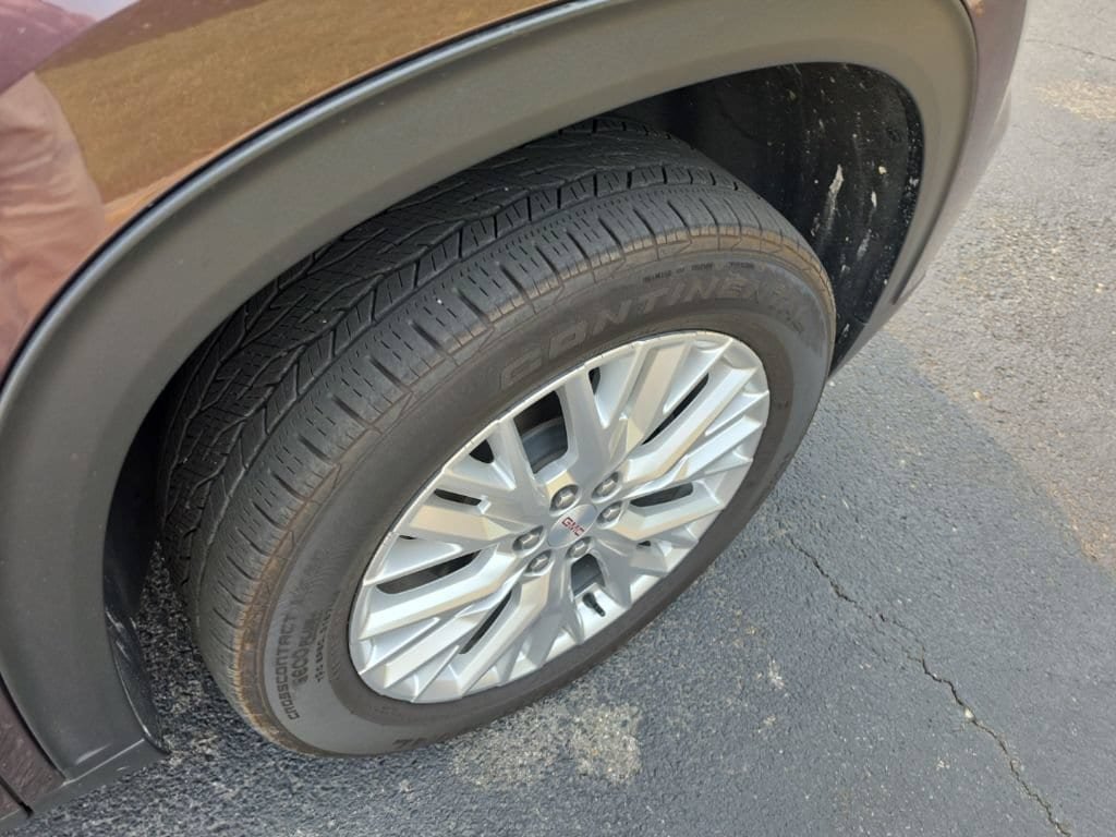 Used 2024 GMC Acadia Elevation w/ Luxury Package FWD image 13