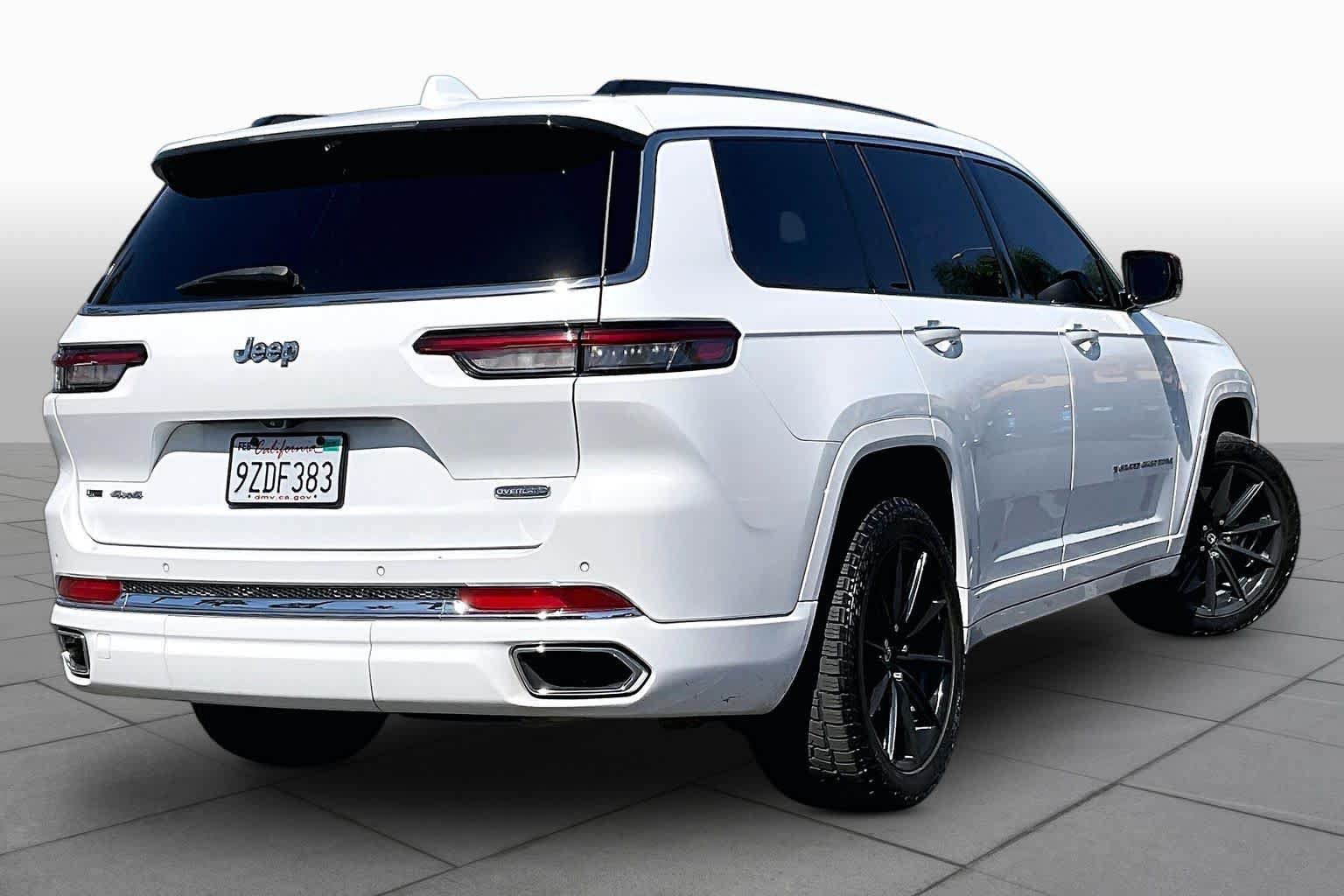 Used 2022 Jeep Grand Cherokee L Overland w/ Luxury Tech Group IV AWD/4WD image 12