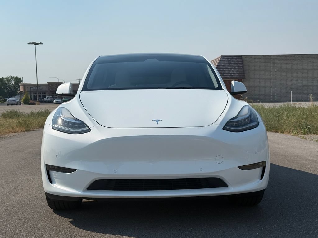 Used 2022 Tesla Model Y Long Range AWD/4WD image 5