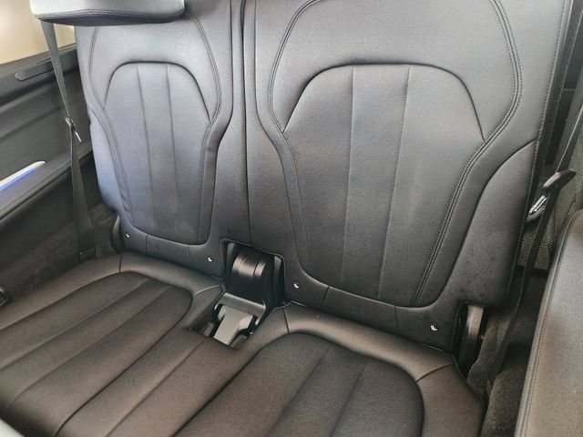 Used 2022 BMW X7 xDrive40i w/ Executive Package AWD/4WD image 29