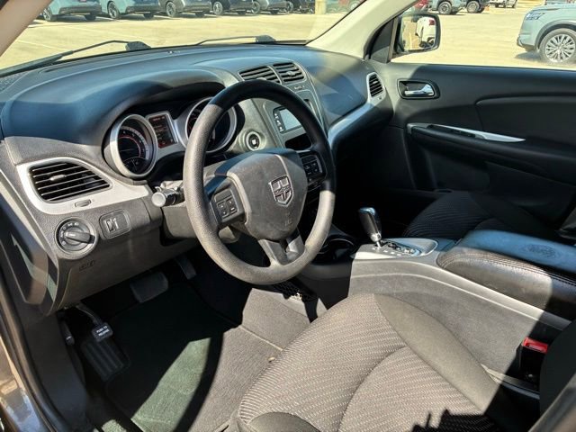 Used 2019 Dodge Journey SE image 11
