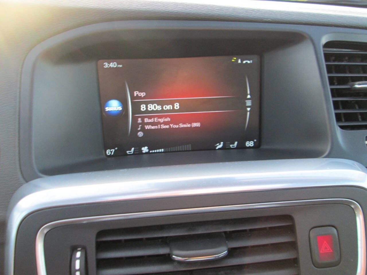 Used 2017 Volvo V60 T5 Premier w/ Convenience Package image 5