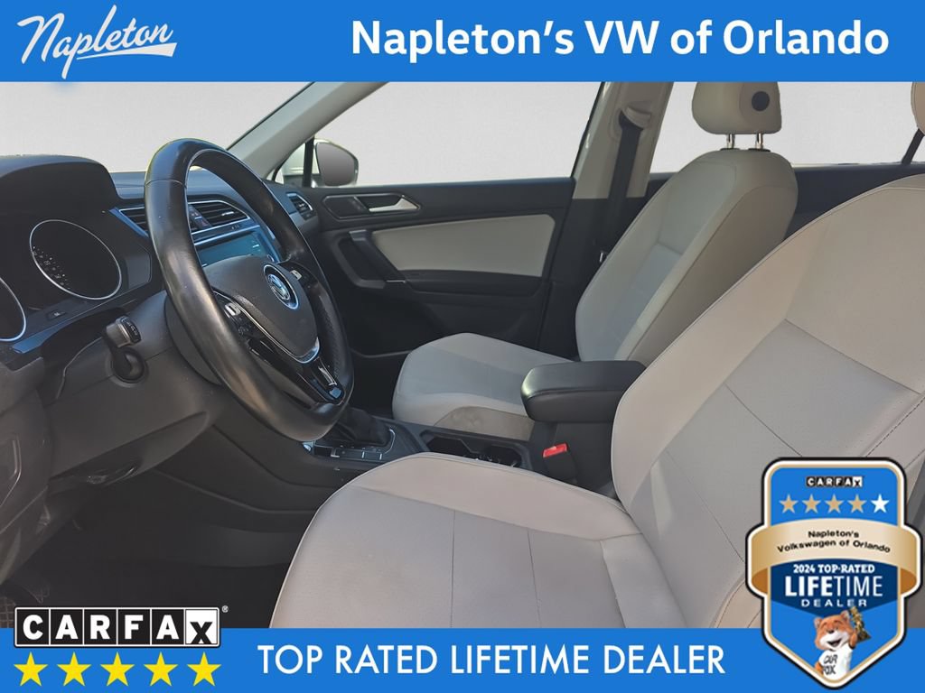 Used 2018 Volkswagen Tiguan SE w/ Panoramic Sunroof Package FWD image 21
