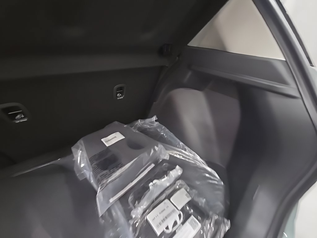 New 2026 Hyundai Venue SEL FWD image 21