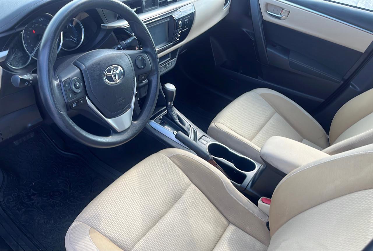 Used 2016 Toyota Corolla LE FWD image 10