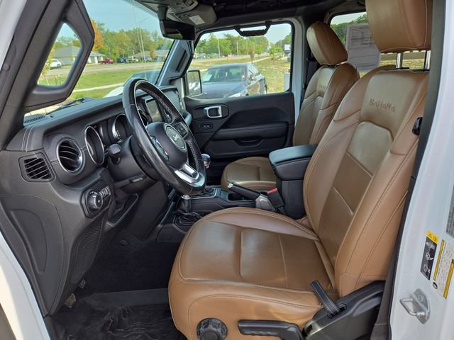 Used 2021 Jeep Wrangler Unlimited Sahara w/ Dual Top Group AWD/4WD image 27