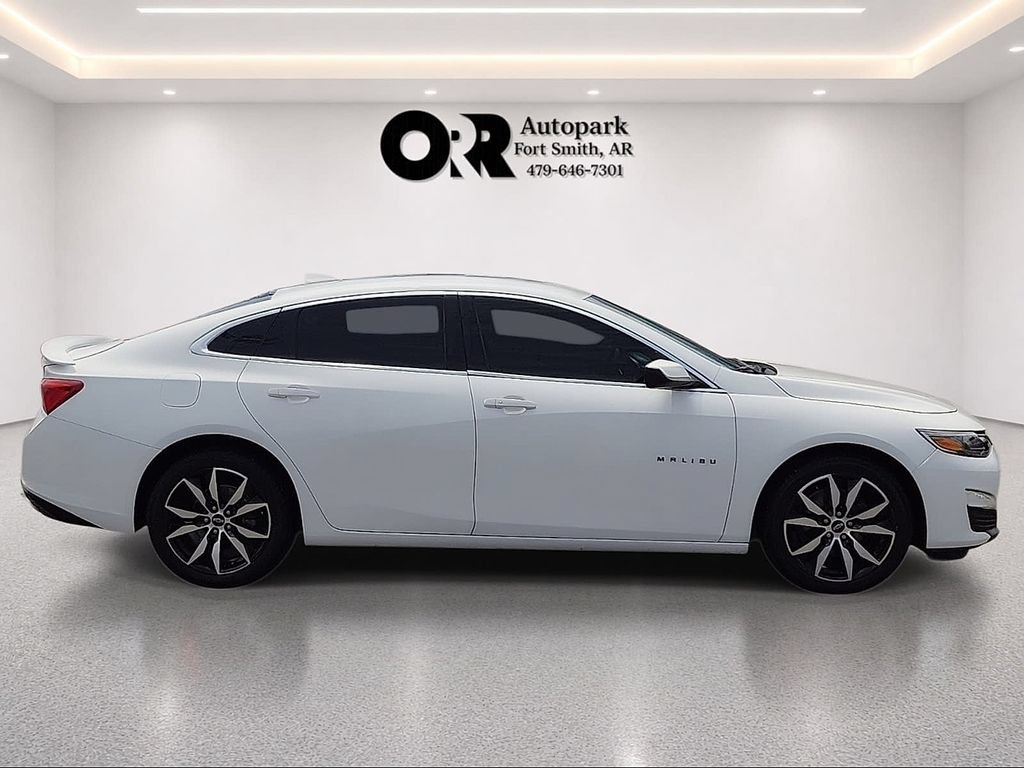 Used 2021 Chevrolet Malibu RS FWD image 5