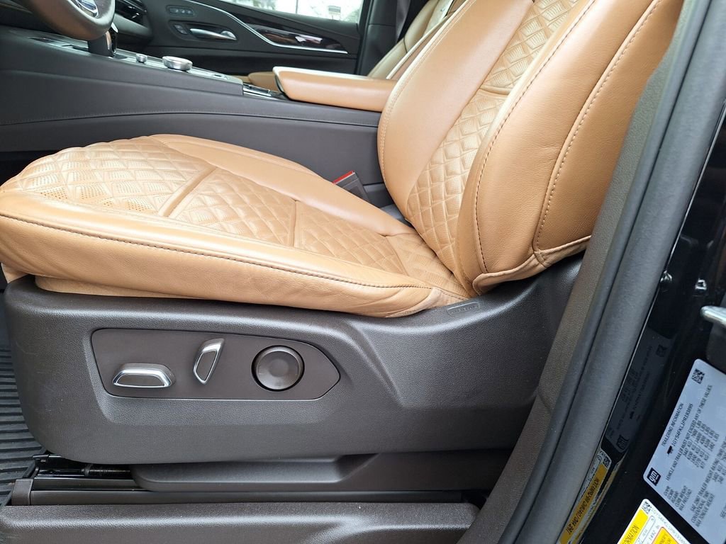 Used 2023 Cadillac Escalade Sport w/ Touring Package image 37