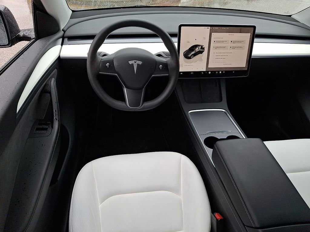 Used 2023 Tesla Model Y Long Range image 11