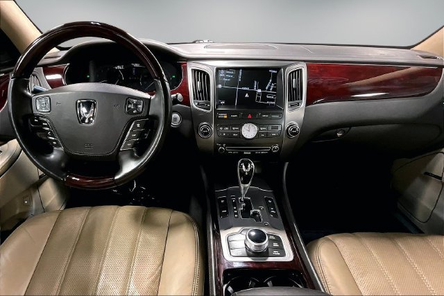 Used 2012 Hyundai Equus Signature RWD image 9