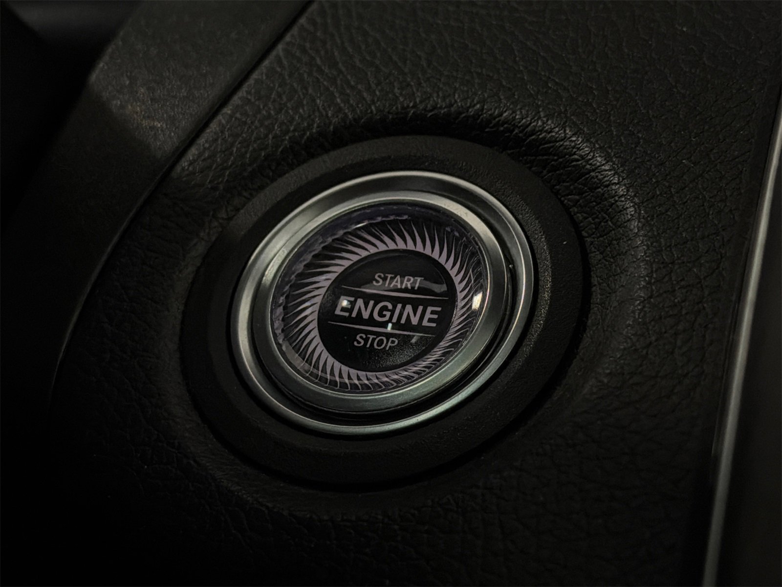 Used 2021 Mercedes-Benz GLC 300 4MATIC image 31