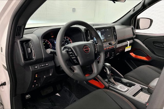 New 2026 Nissan Frontier PRO-4X w/ Tow Package AWD/4WD image 7
