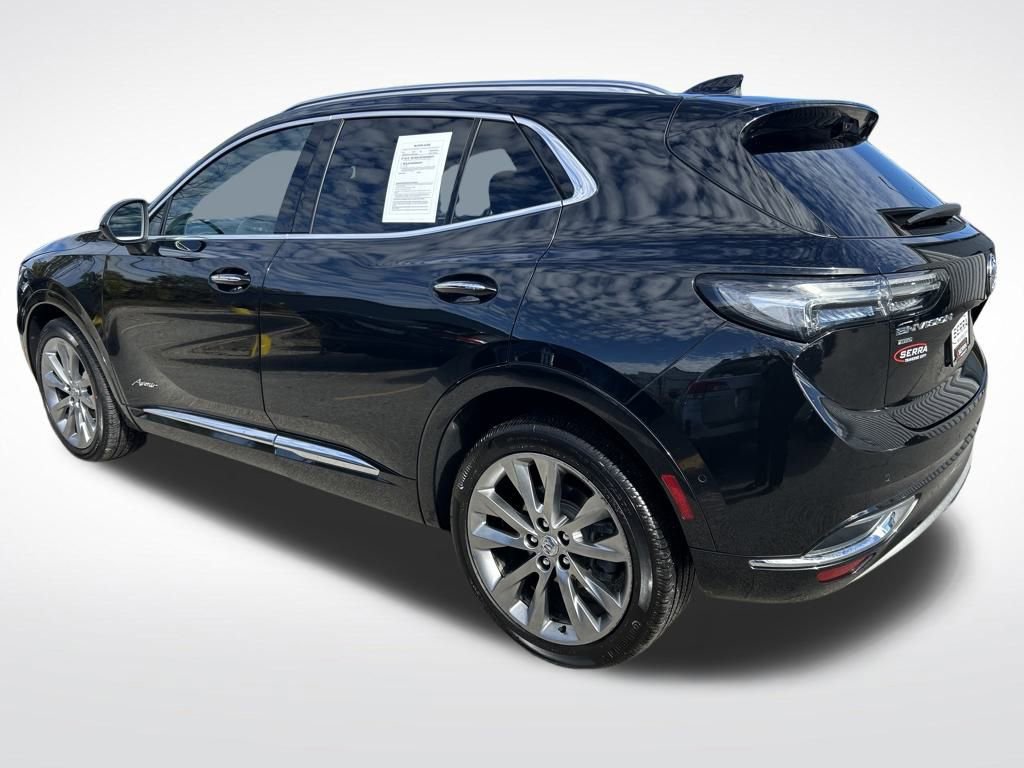 Used 2022 Buick Envision Avenir w/ Technology Package II image 3