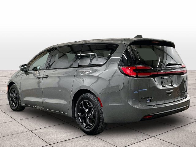 Used 2022 Chrysler Pacifica Touring-L w/ S Appearance Package FWD image 10