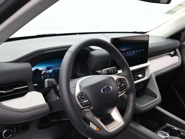 Used 2026 Ford Explorer Active image 14