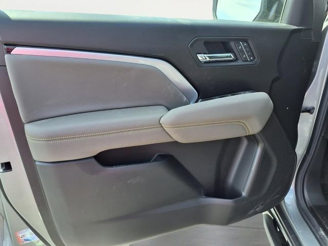 New 2026 Chevrolet Colorado ZR2 AWD/4WD image 12