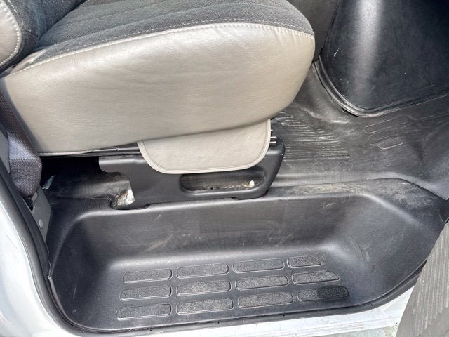 Used 2025 GMC Savana 2500 w/ Driver Convenience Package RWD image 31