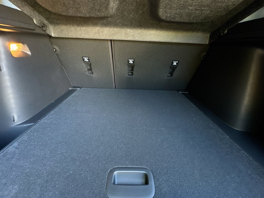 New 2026 Chevrolet Trax LT w/ Sunroof Package FWD image 34