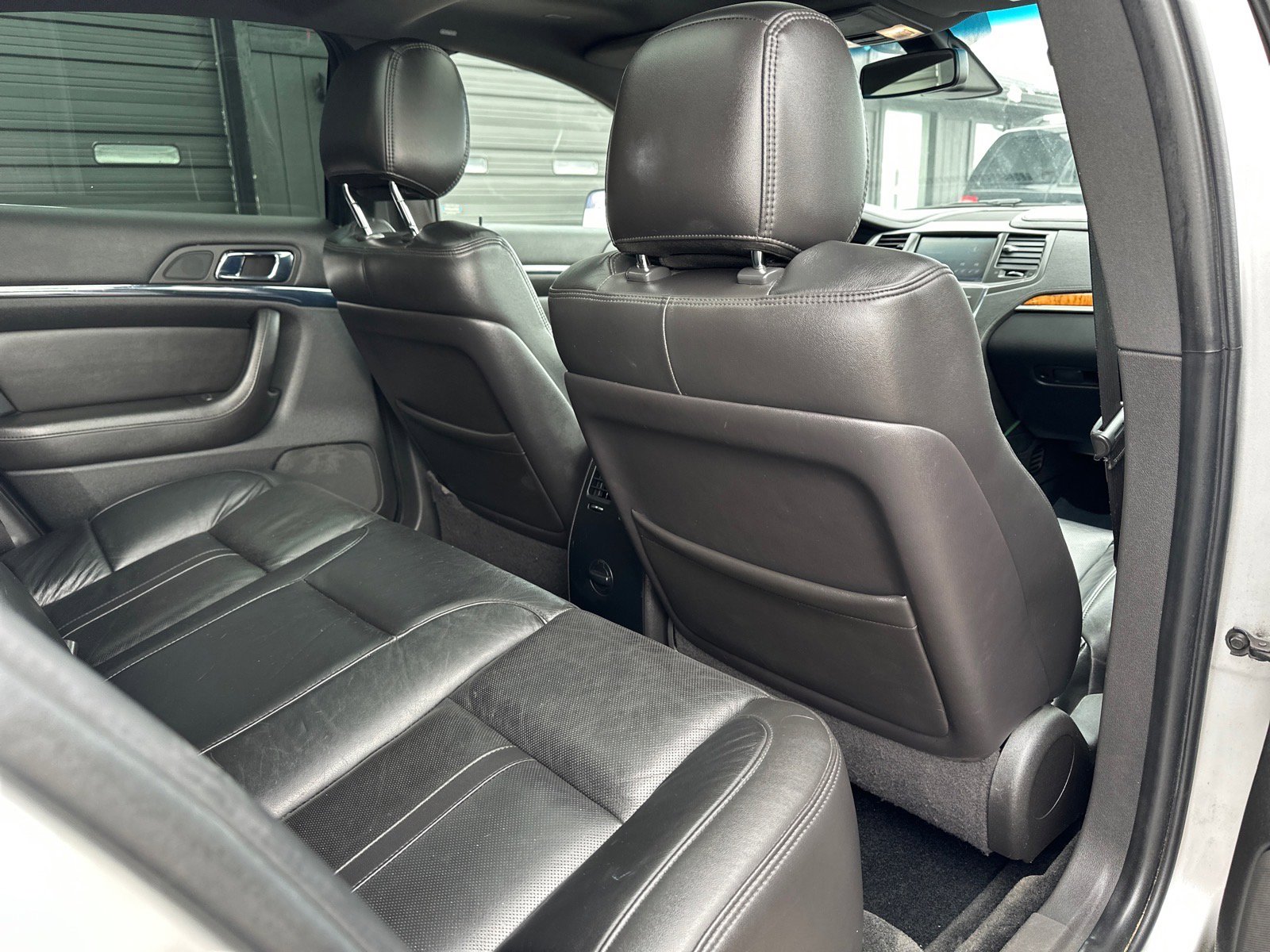 Used 2013 Lincoln MKS image 18