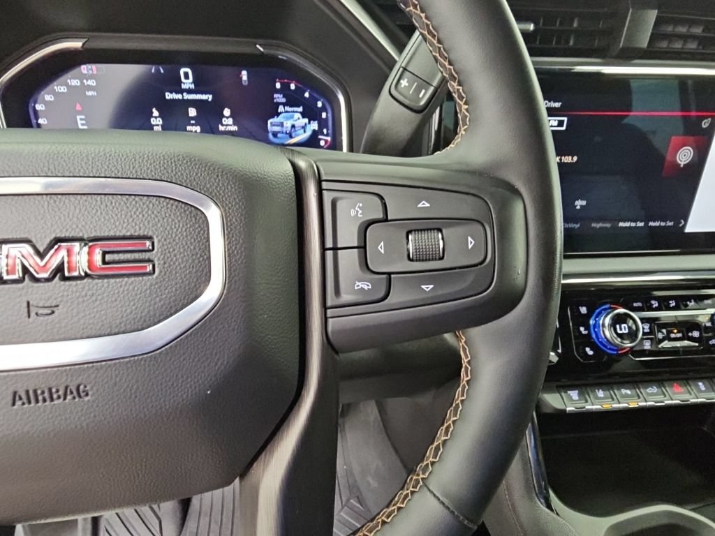 Used 2024 GMC Sierra 2500 AT4 w/ Technology Package AWD/4WD image 28