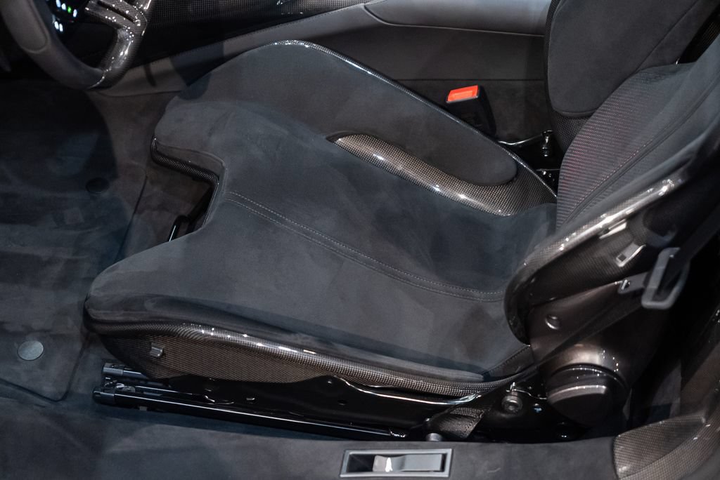 Certified 2022 Ferrari SF90 Spider AWD/4WD image 28