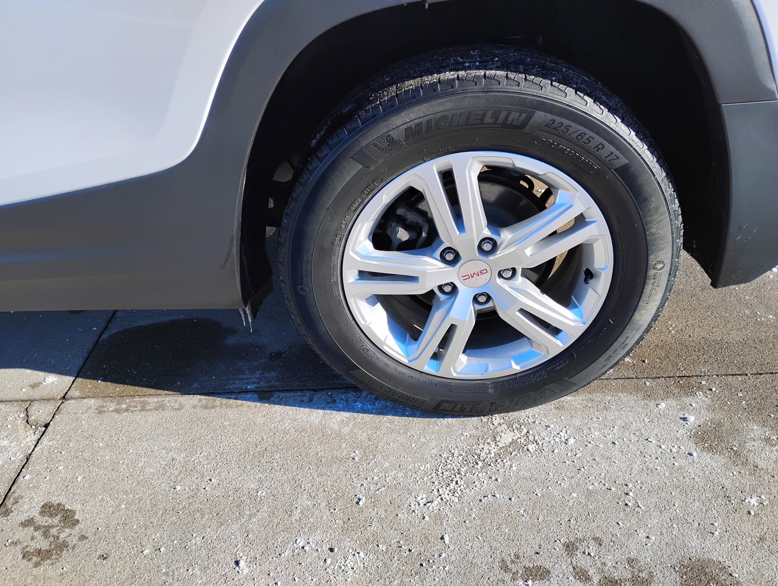 Used 2020 GMC Terrain SLE image 24