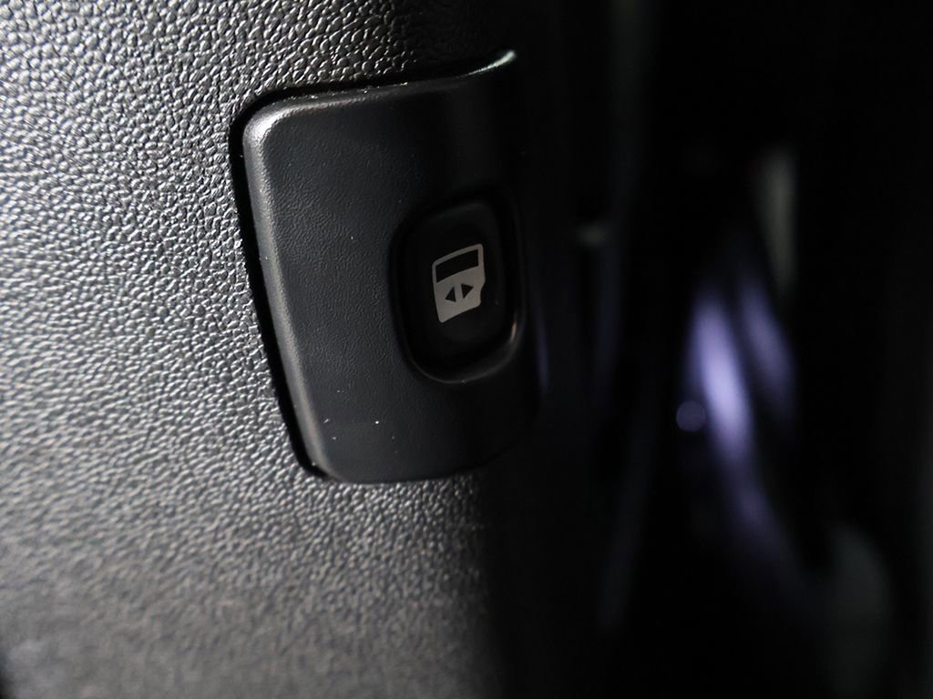 Used 2019 Dodge Grand Caravan GT FWD image 22