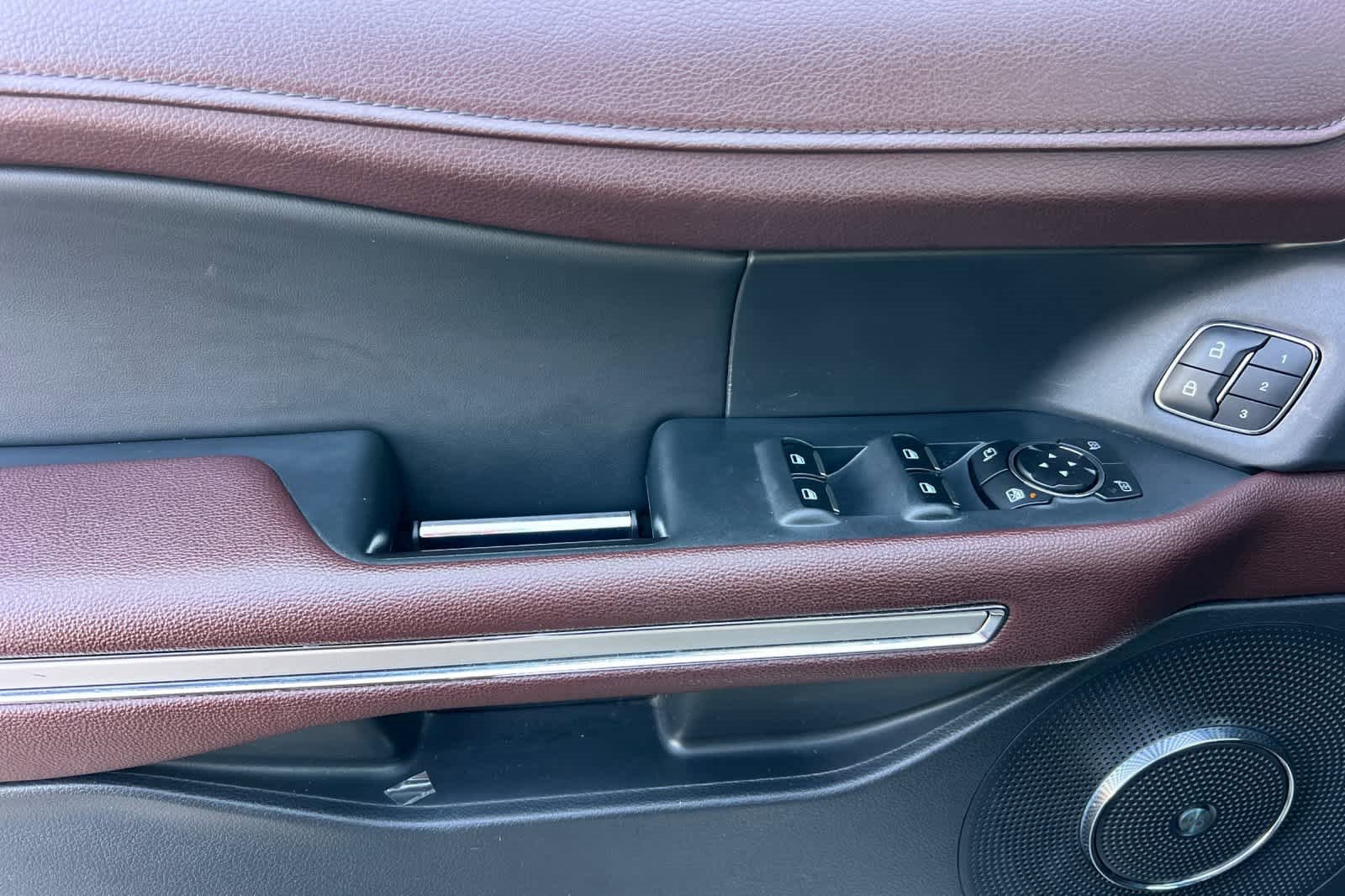 Used 2024 Ford Expedition Max Limited image 12