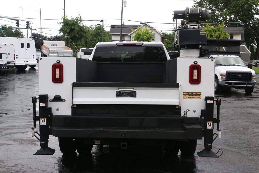 Used 2023 GMC Sierra 3500 Pro w/ Convenience Package AWD/4WD image 4