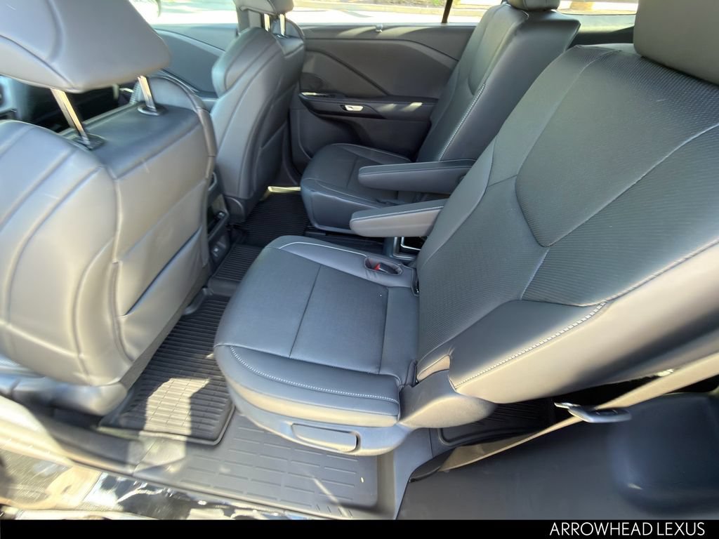 Used 2026 Lexus TX 500h AWD w/ Technology Package image 16